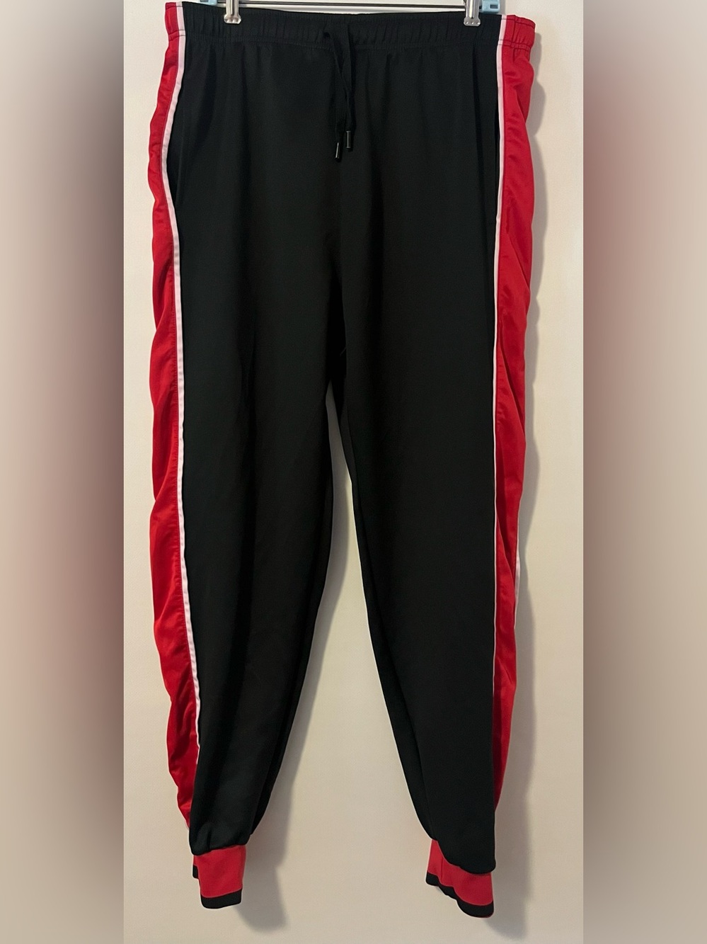 Men’s Black Jogger Track Pants SIZE XL Red White Side Stripe
